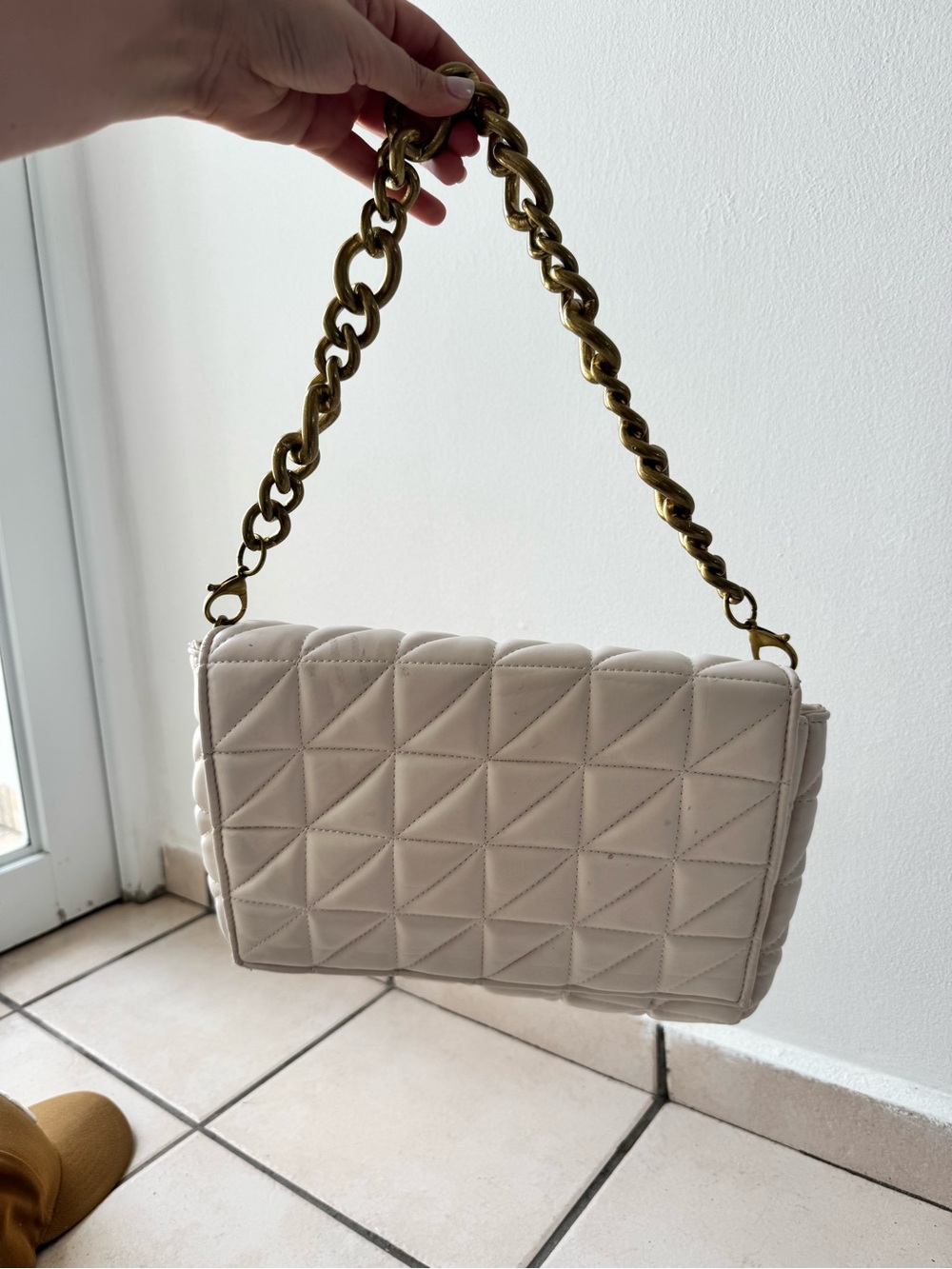 Zara Quilted Cream Shoulder Bag with Chunky Brass Chain